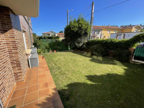 Coqueto Bajo con Jardin en Cuchia a 5 min playa